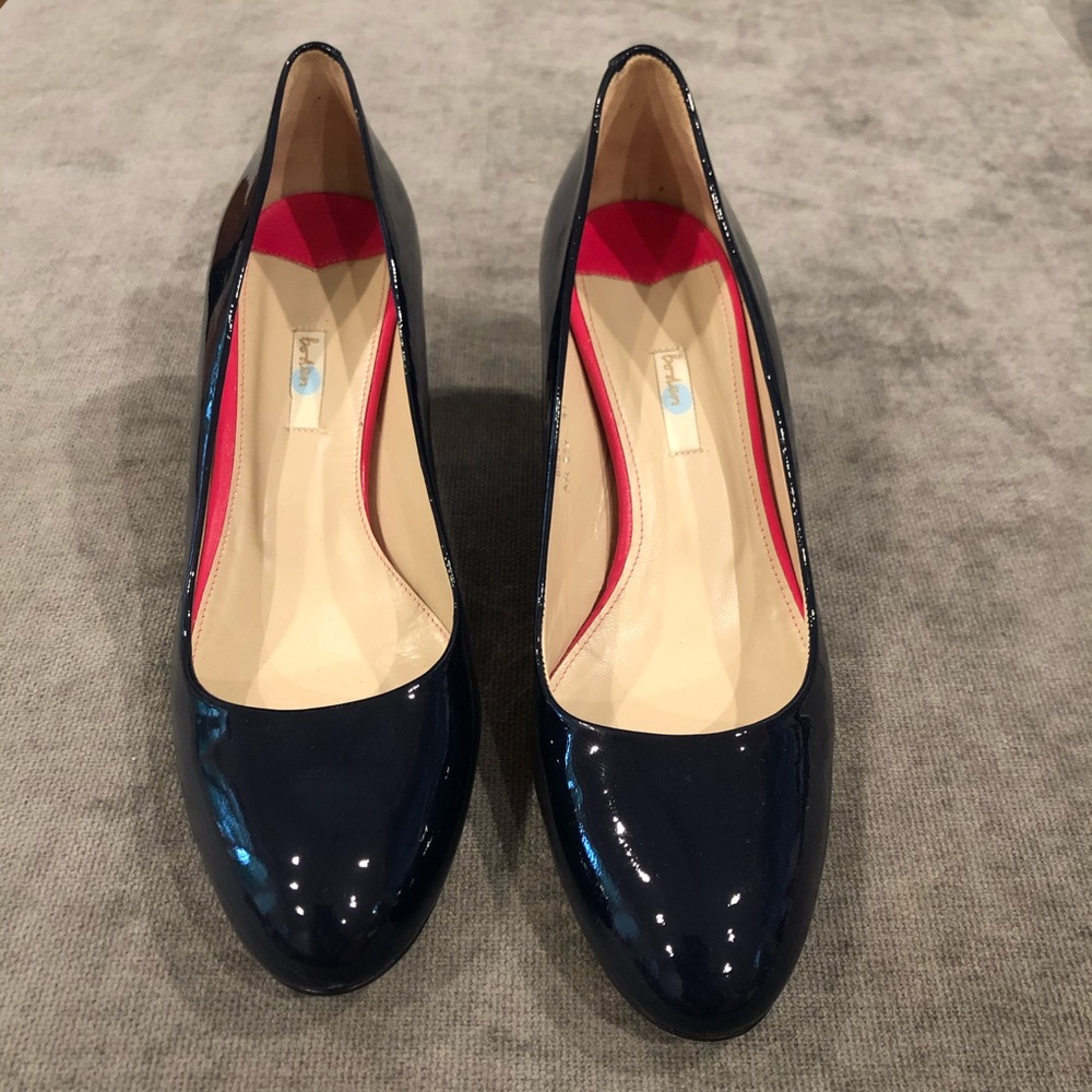 Boden Chic Mid Heel Navy Blue Patent Leather Heel